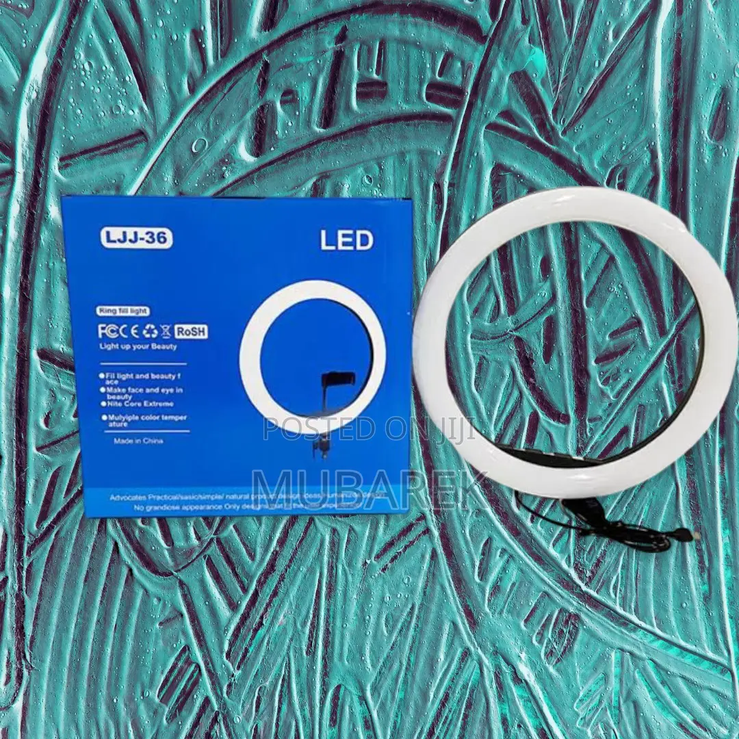 Top 5 Reasons to Get a 14-Inch Ring Light