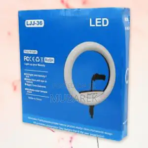 Photo - 14-Inch Usb Powered Led Ring Light With Multiple Attachments