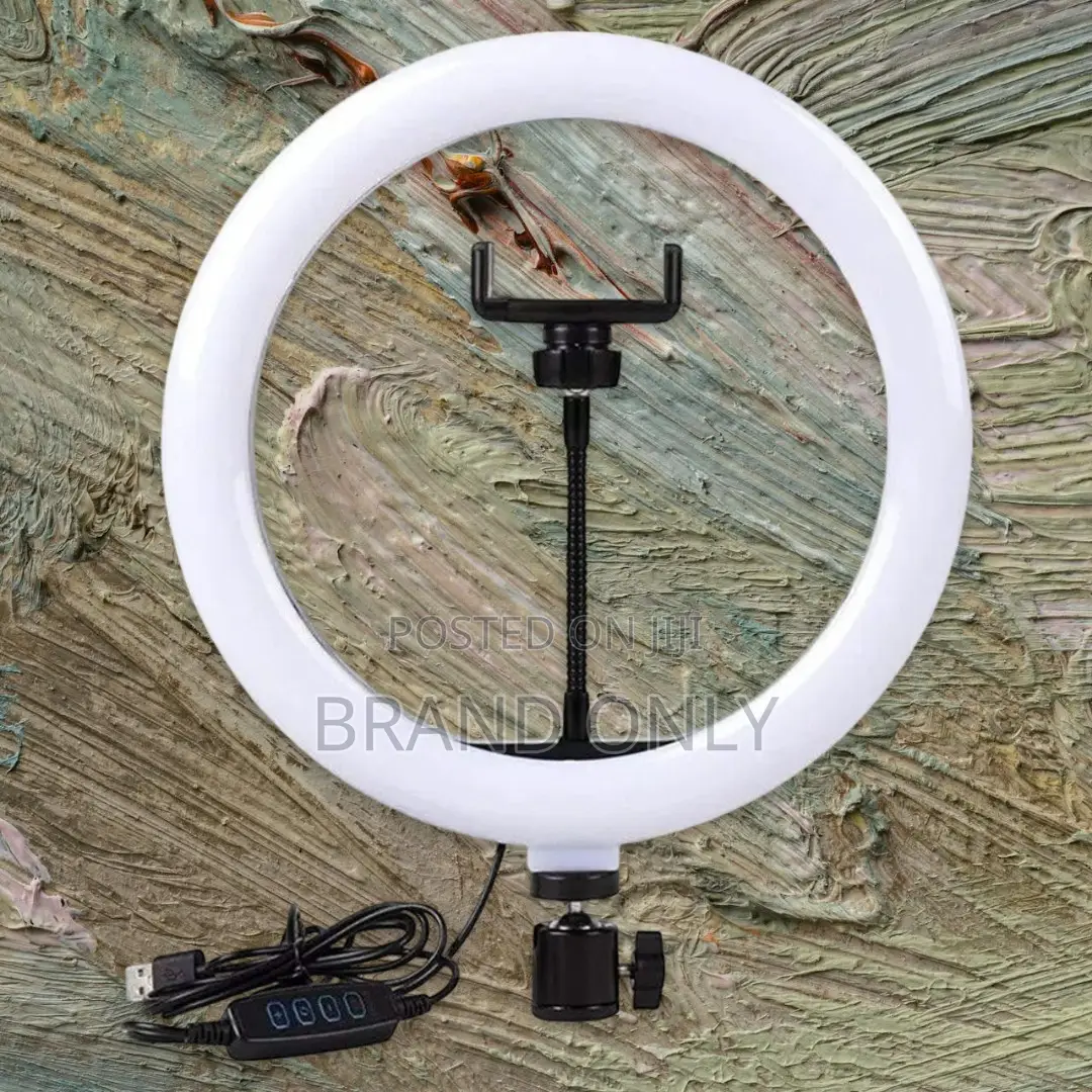 Transform Your Photos and Videos With a 14-Inch Ring