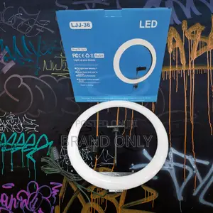 Photo - Achieve Professional-Looking Results With a 14-Inch Ring