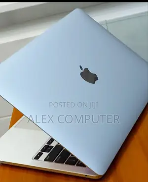 New Laptop Apple MacBook Pro 2020 M1 16GB Apple M1 SSD 256GB