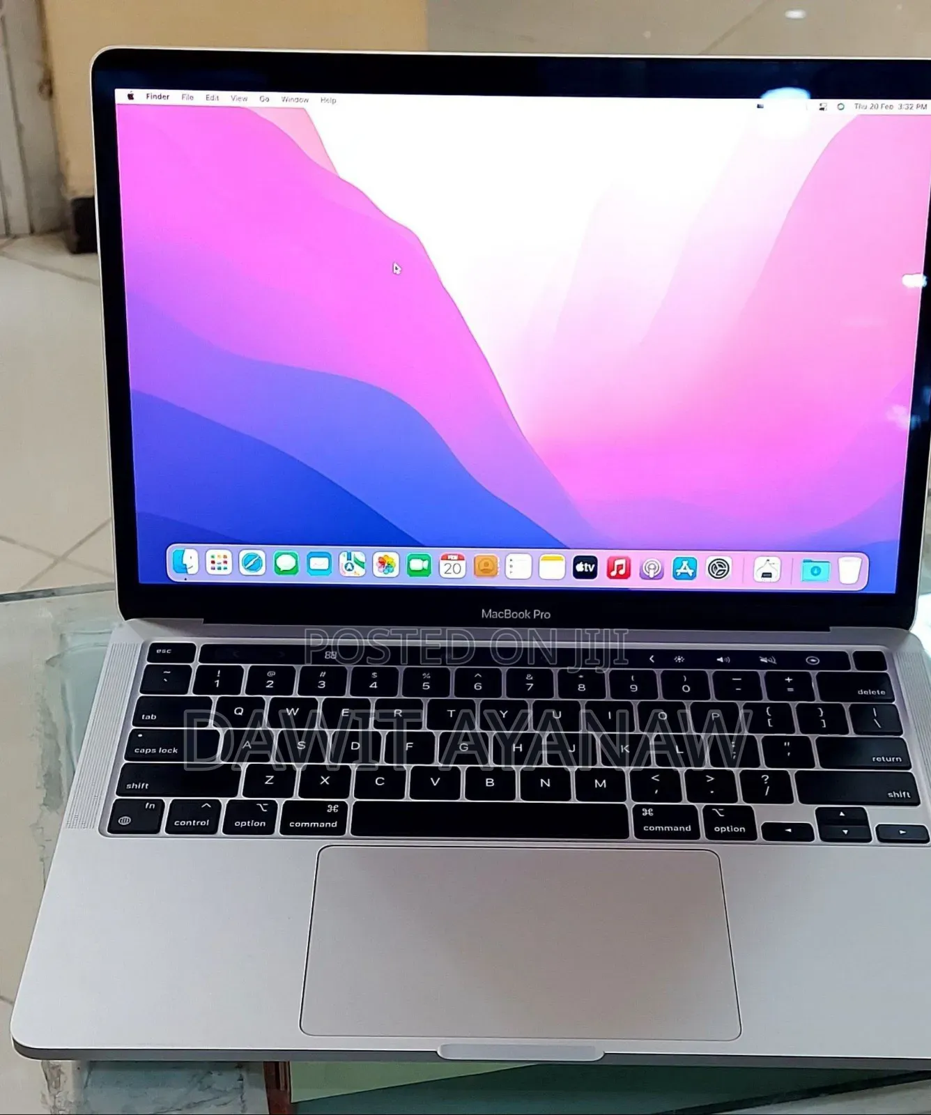 New Laptop Apple MacBook Pro 2020 M1 8GB Apple M1 SSD 512GB