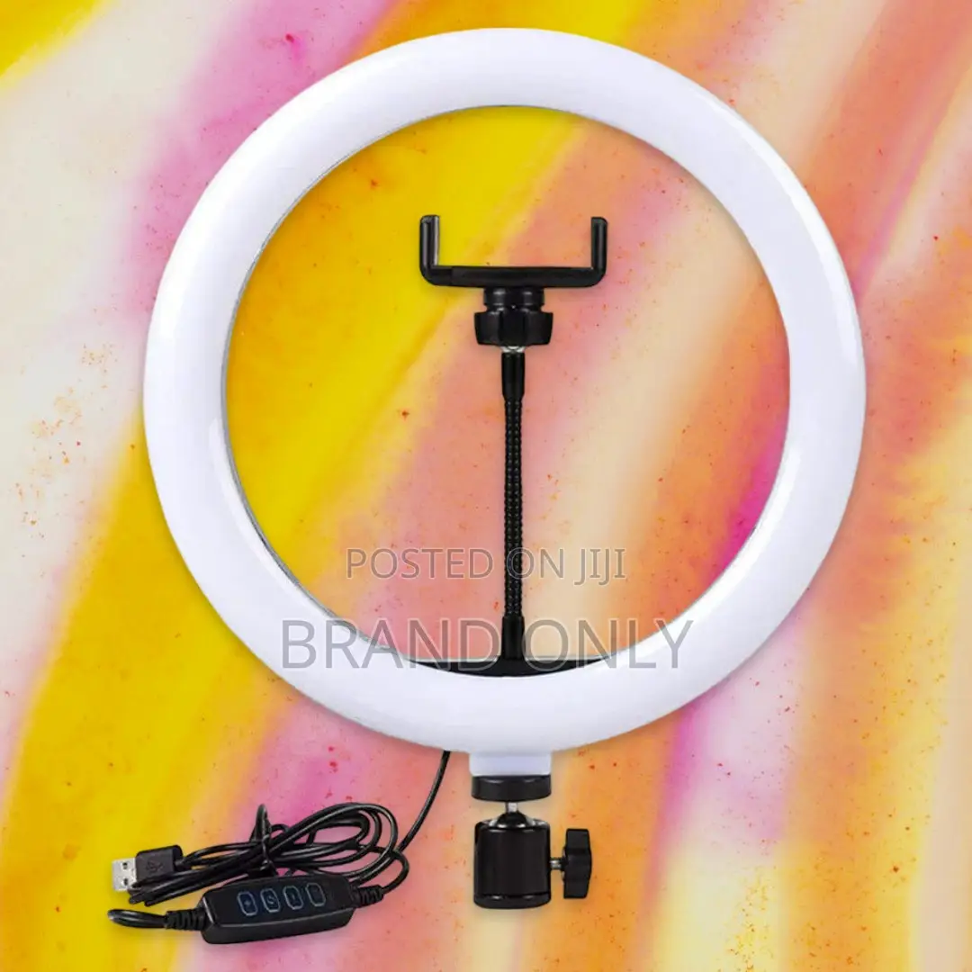 Find Your Sweet Spot: With a Versatile 14-Inch Ring Light