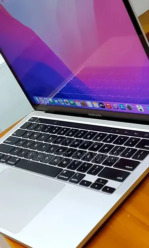 New Laptop Apple MacBook Pro 2020 M1 8GB Apple M1 SSD 512GB
