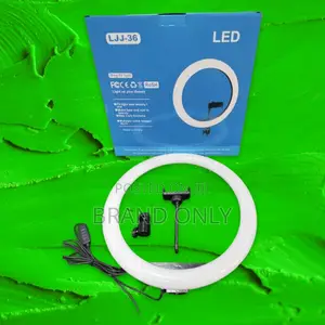 Photo - Craft Your Light: The 14-Inch Ring Light Studio