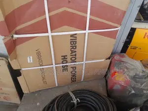 Construction Materials Vibrator Within Hose