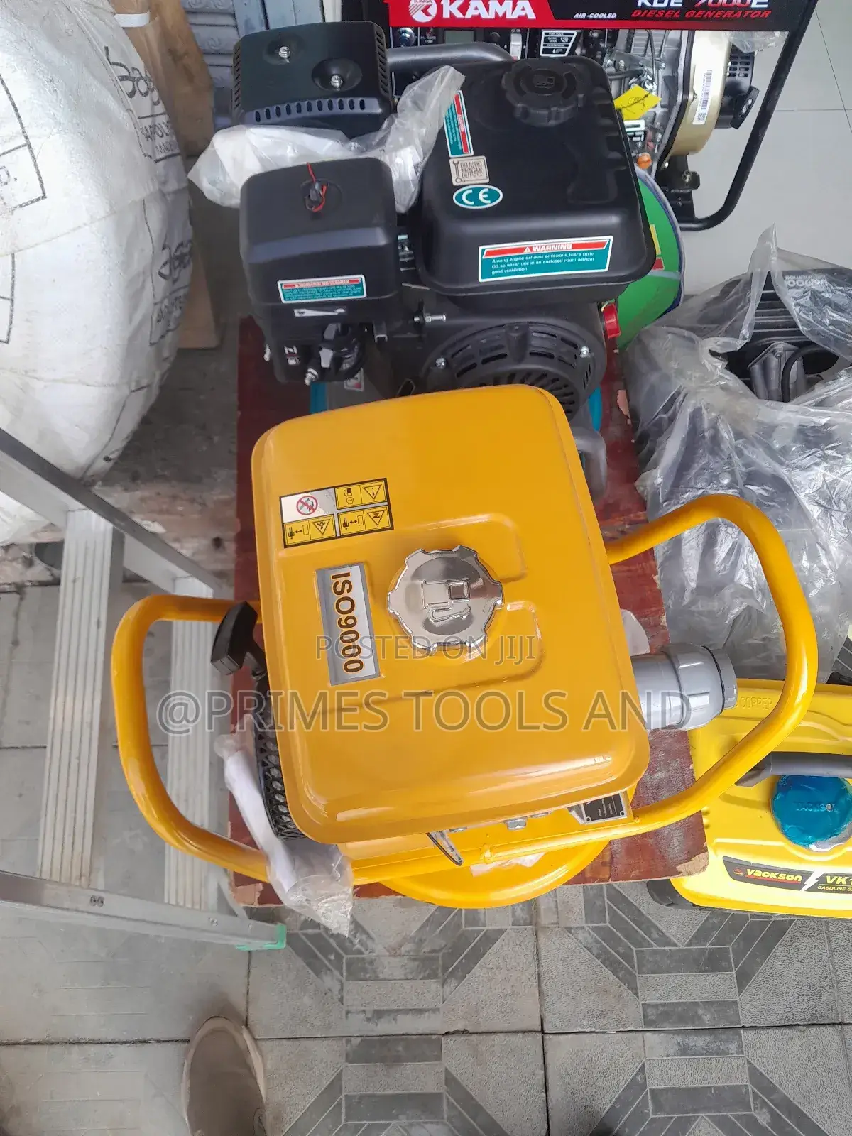 Construction Materials Vibrator Within Hose