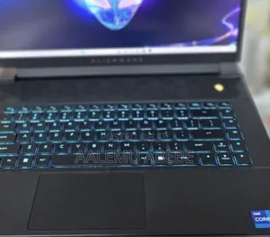 New Laptop Alienware M17x R2 16GB Intel Core I7 SSD 1T