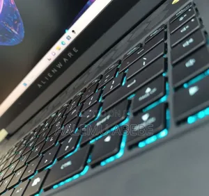 New Laptop Alienware M17x R2 16GB Intel Core I7 SSD 1T