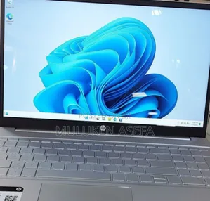 New Laptop HP Pavilion 15 8GB Intel Core I7 SSD 1T