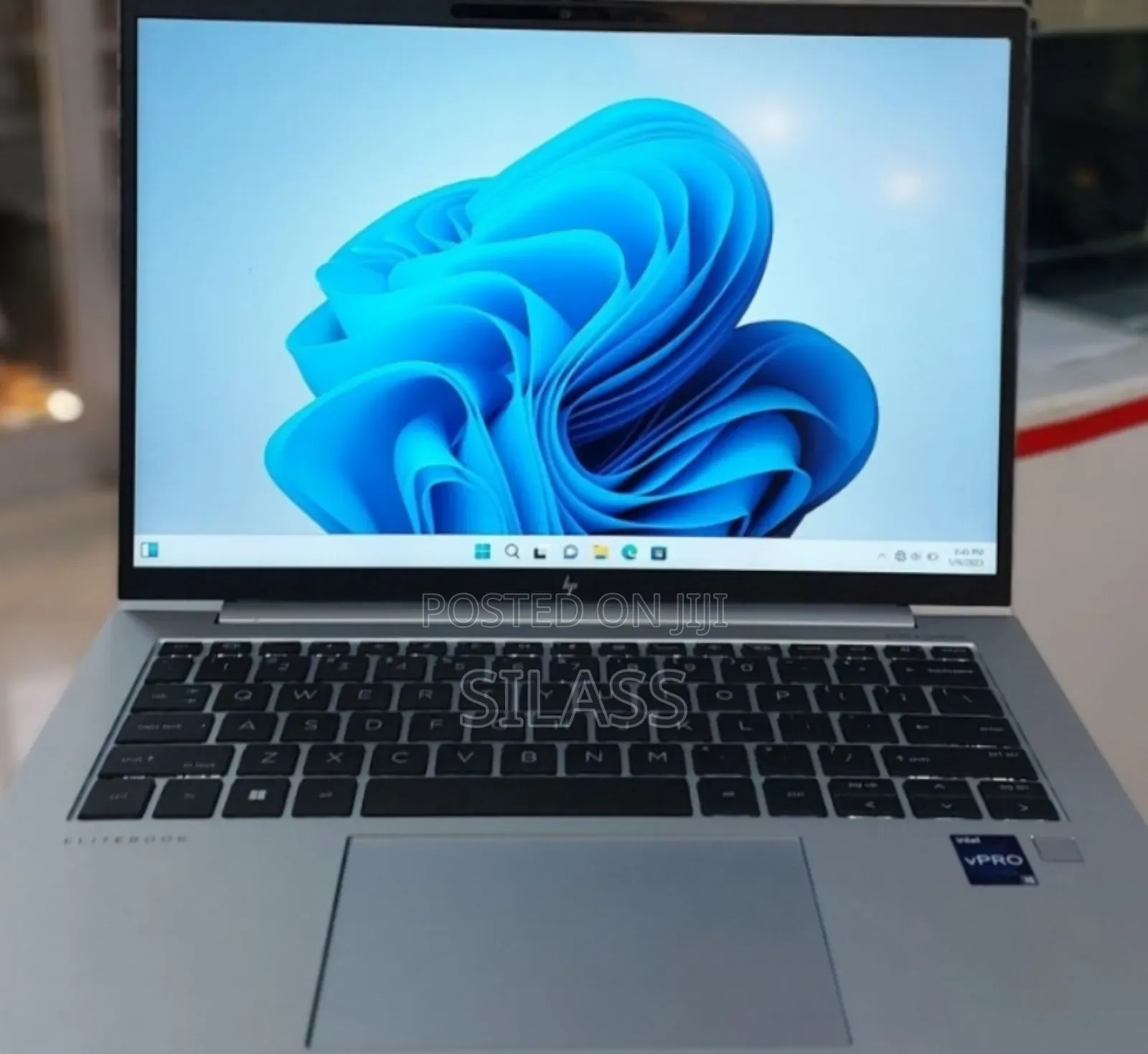 New Laptop HP EliteBook 840 G9 16GB Intel Core i5 SSD 512GB
