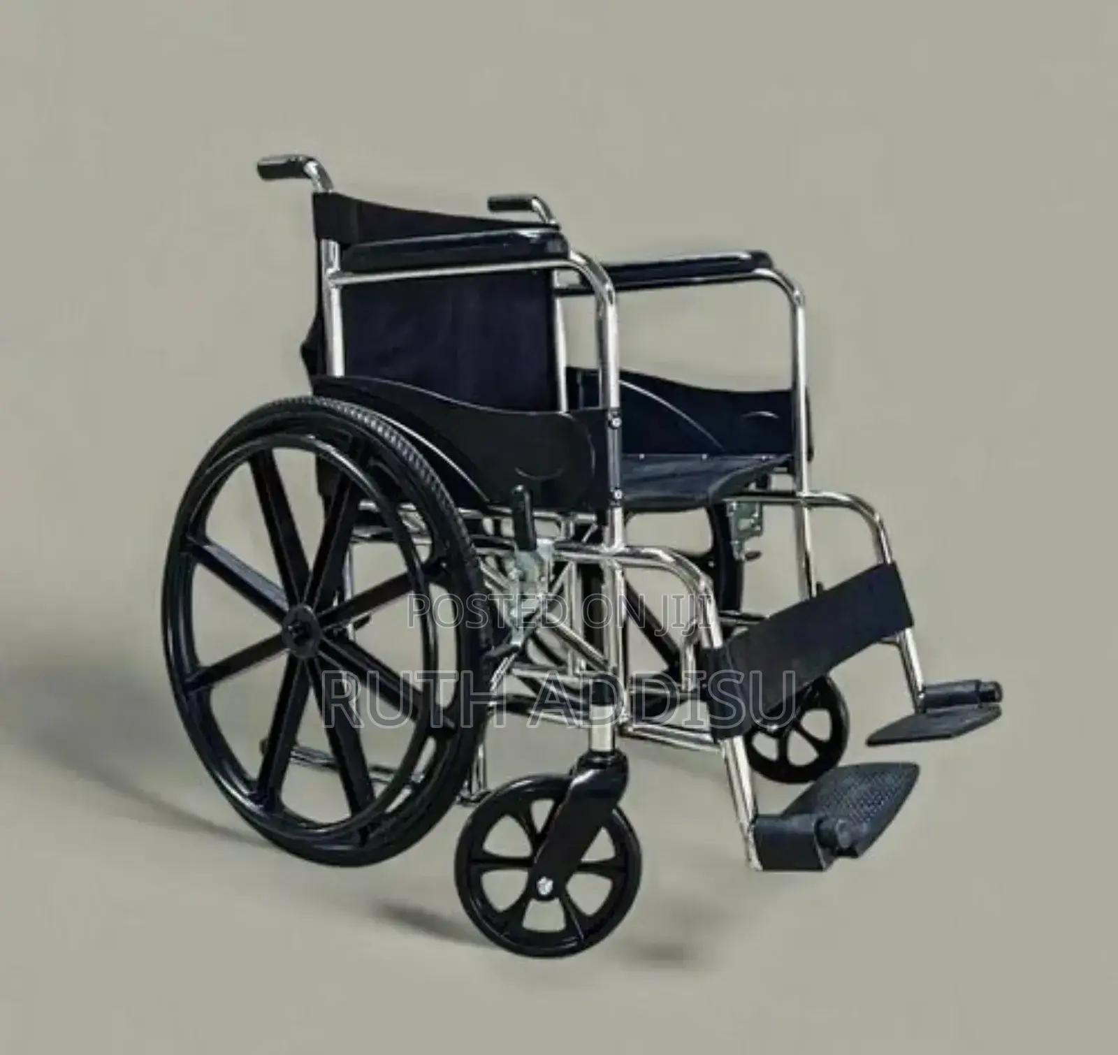 Perfect for Indoor/Outdoor Use, This Ultralight Wheelchair
