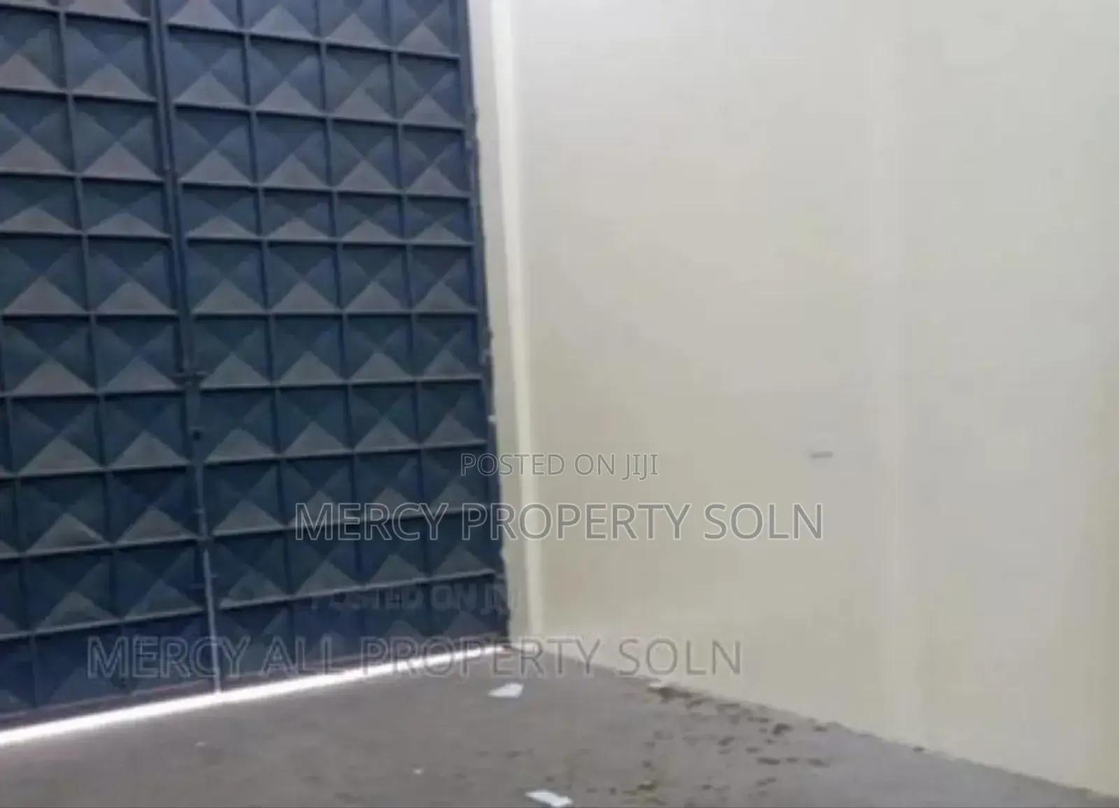 Warehouse for Rent Goro Bole Subcity የሚከራይ መጋዘን ጎሮ አከባቢ
