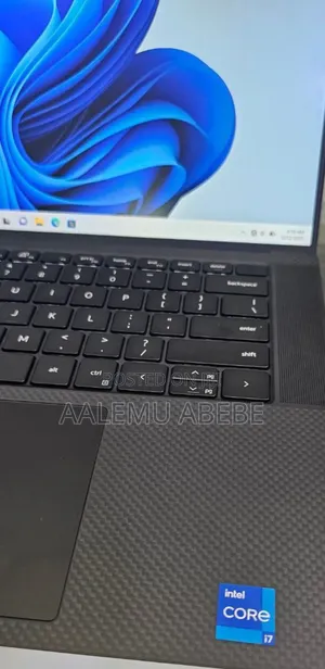 New Laptop Dell XPS 15 16GB Intel Core I7 SSD 512GB