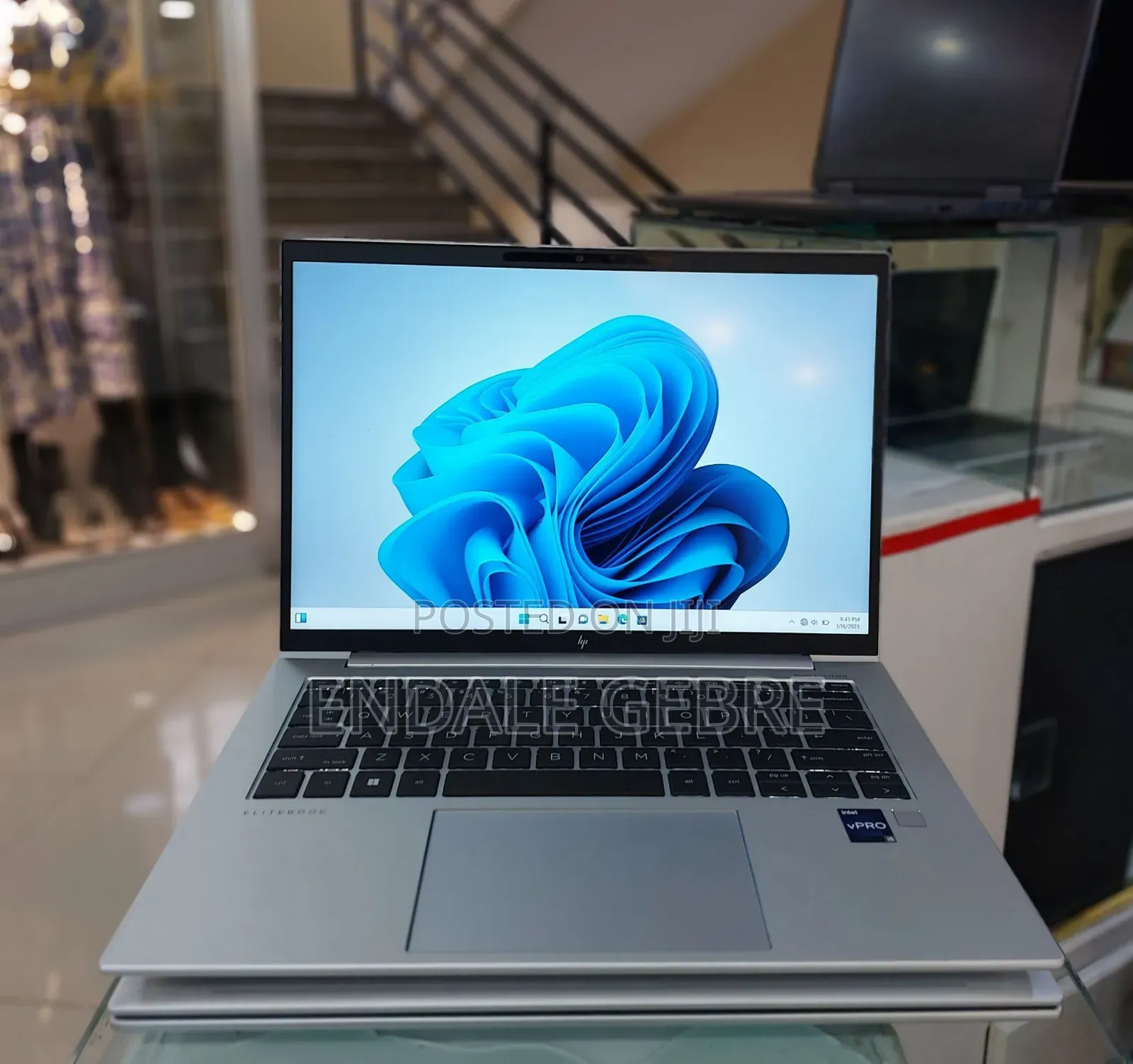 New Laptop HP EliteBook 840 G9 16GB Intel Core I5 SSD 512GB