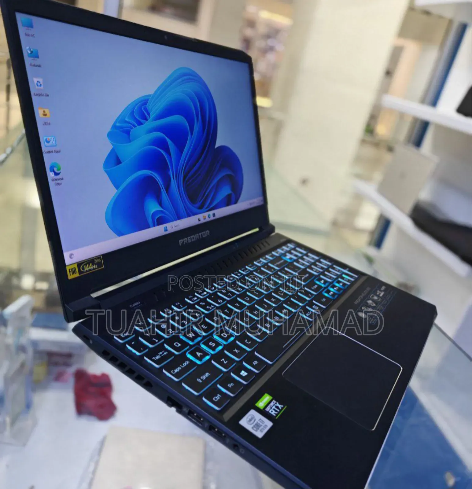 New Laptop Acer Predator Helios 300 16GB Intel Core I9 SSD 512GB