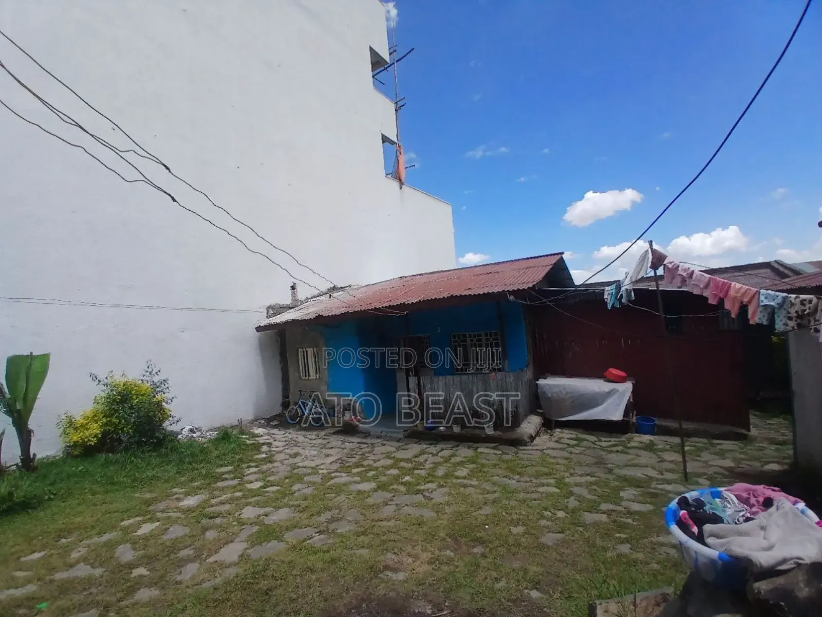 3bdrm House in Yeka for sale