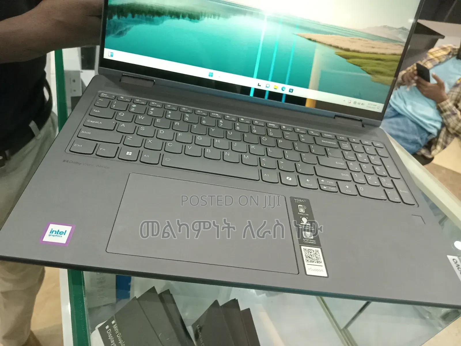 New Laptop Lenovo Yoga 7i 16GB Intel Core Ultra 7 SSD 1T