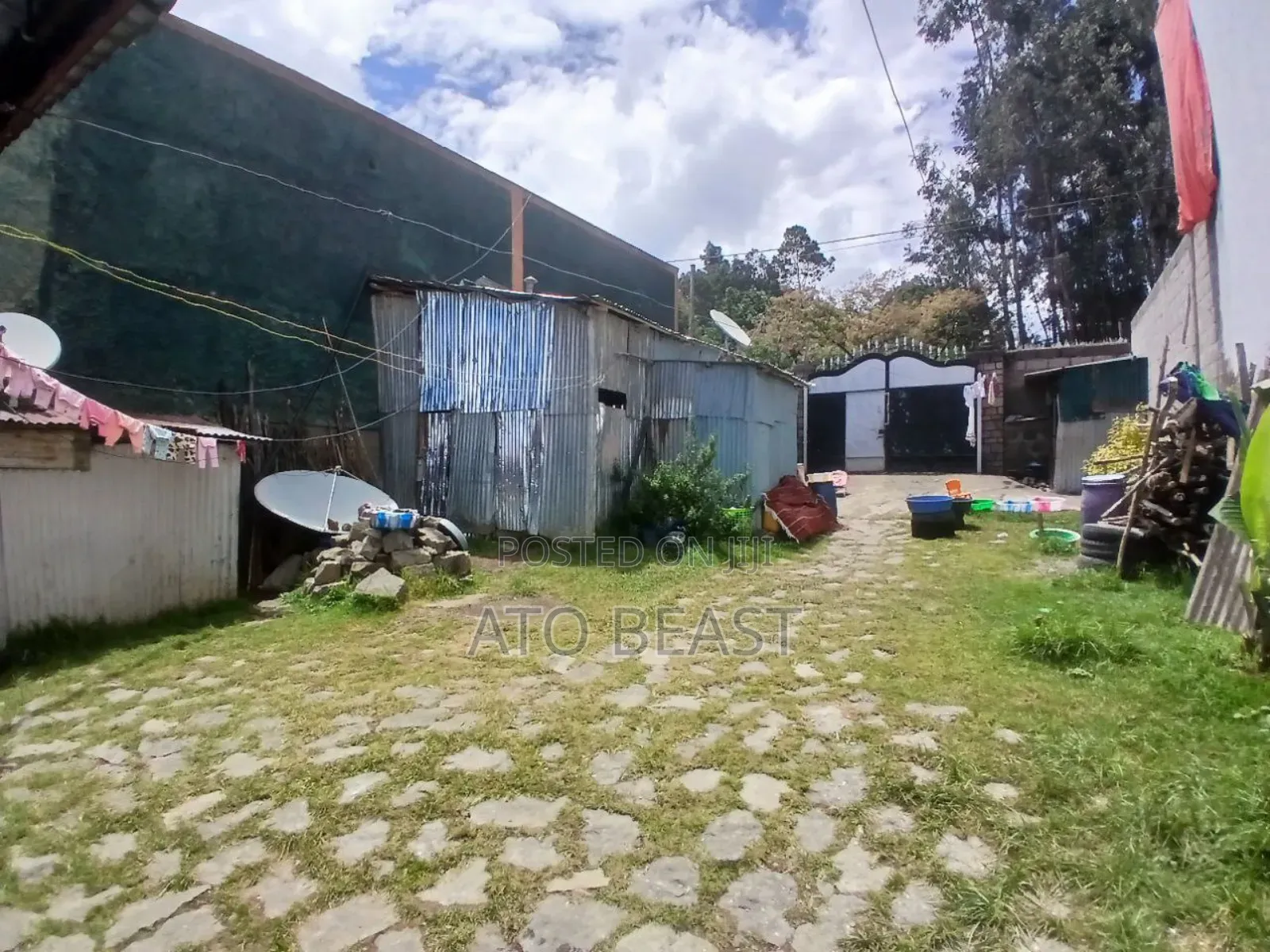 3bdrm House in Yeka for sale