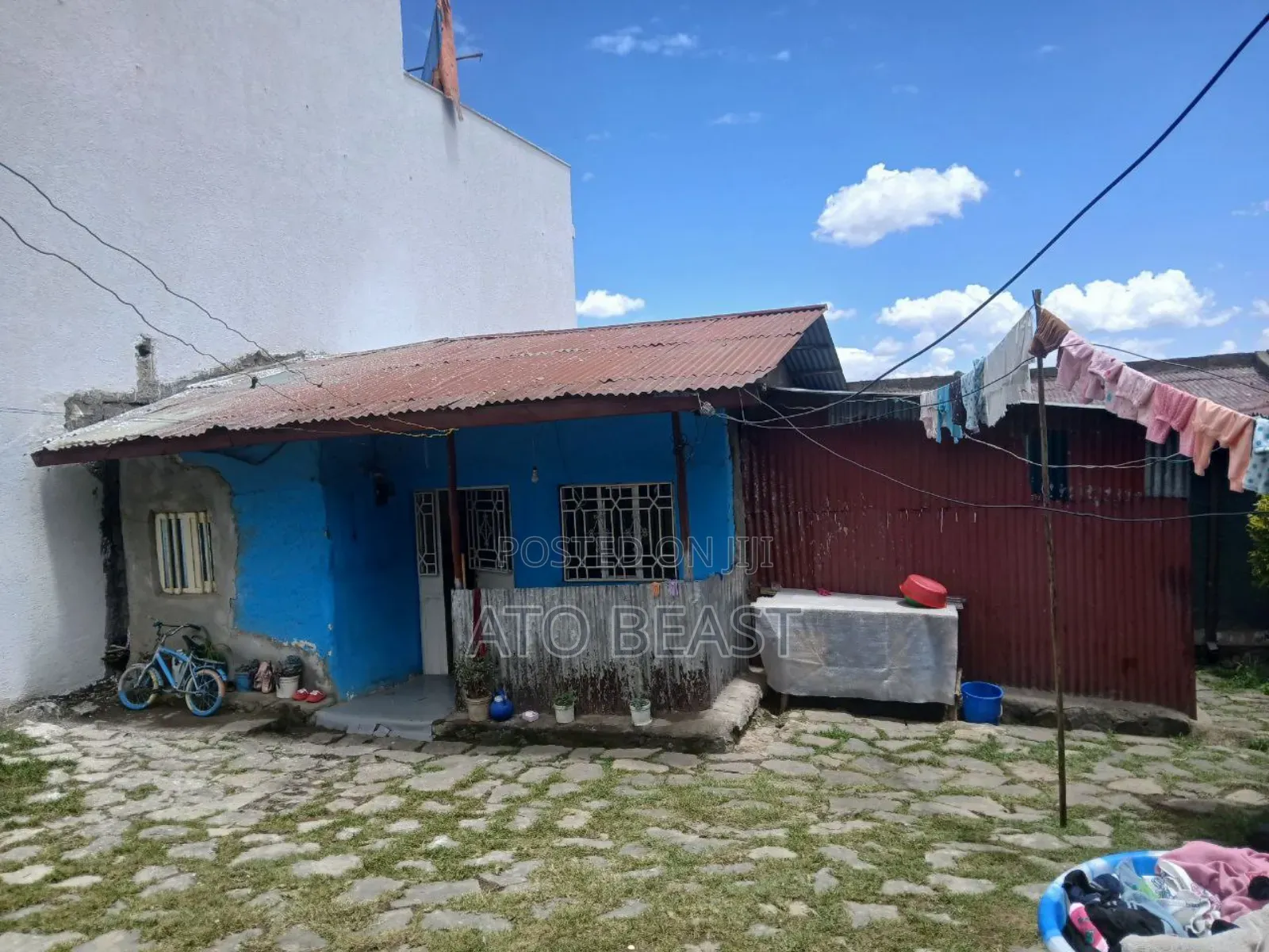 3bdrm House in Yeka for sale