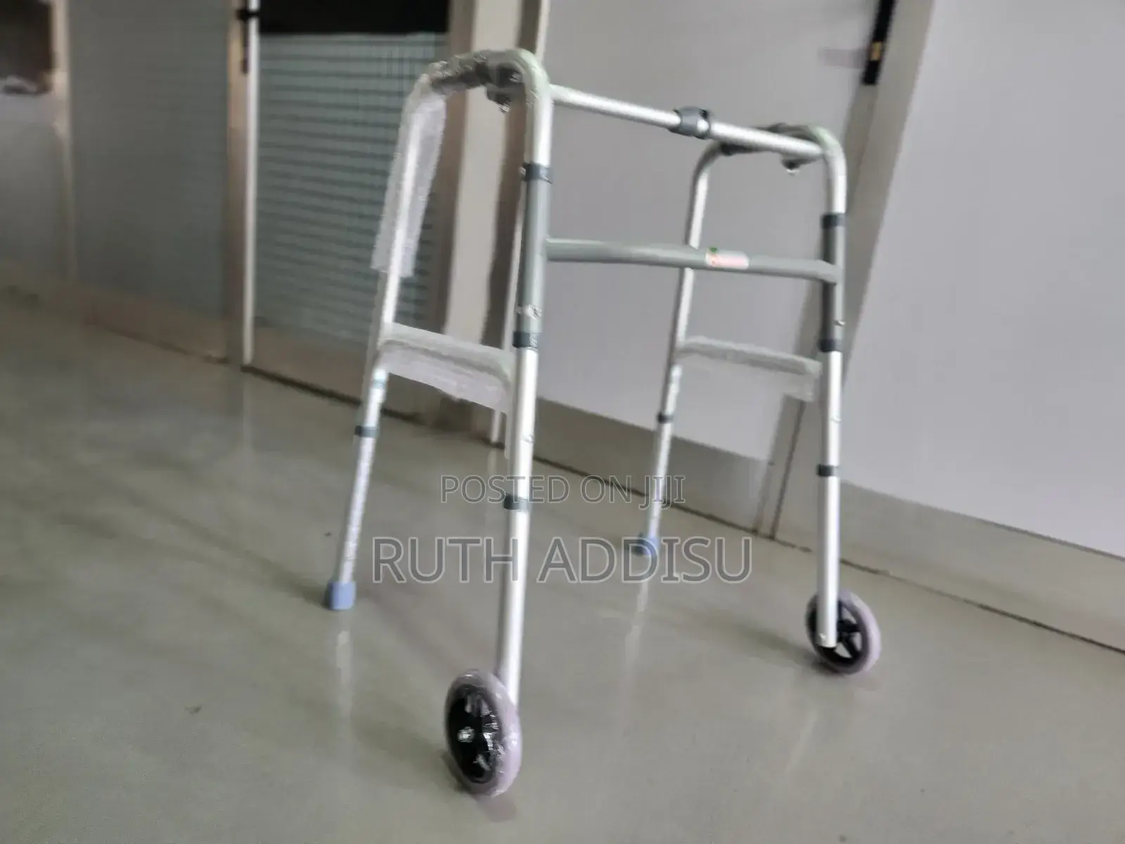 Walker Medical Walking Aid ጠንካራ ወከር We Have Delivery
