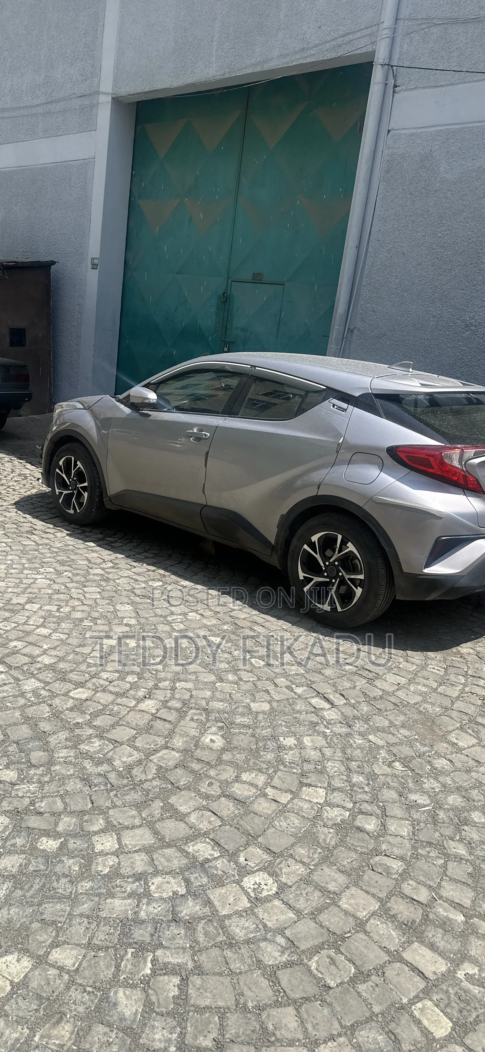 Toyota C-HR LE FWD 2019 Gray