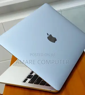 New Laptop Apple MacBook Pro M1 8GB Apple M1 SSD 512GB
