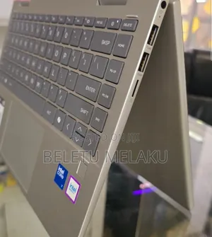 New Laptop HP Envy X360 8GB Intel Core I5 SSD 512GB