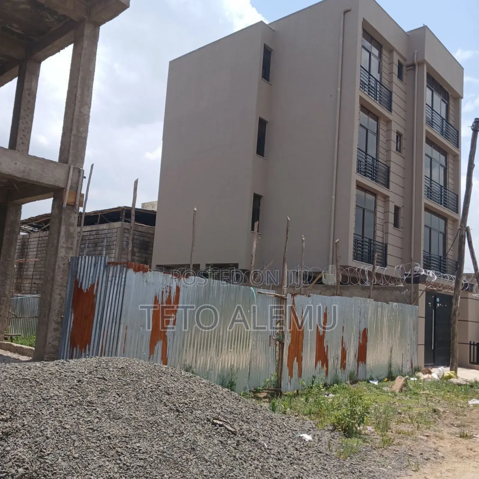 ቦታ ሽያጭ አያት ውለ ታንከር 150 ካሬ ሜትር 7.5 ሚሊዮን ብር