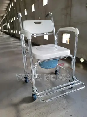 Commode Chair Over Toilet፶餡sit on the Chair to Bath፩[]¶Popo