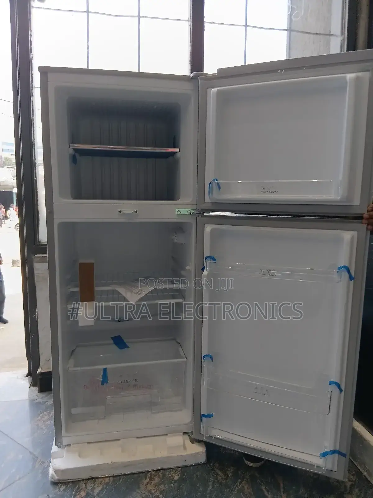 Elegance Refrigerator 240l