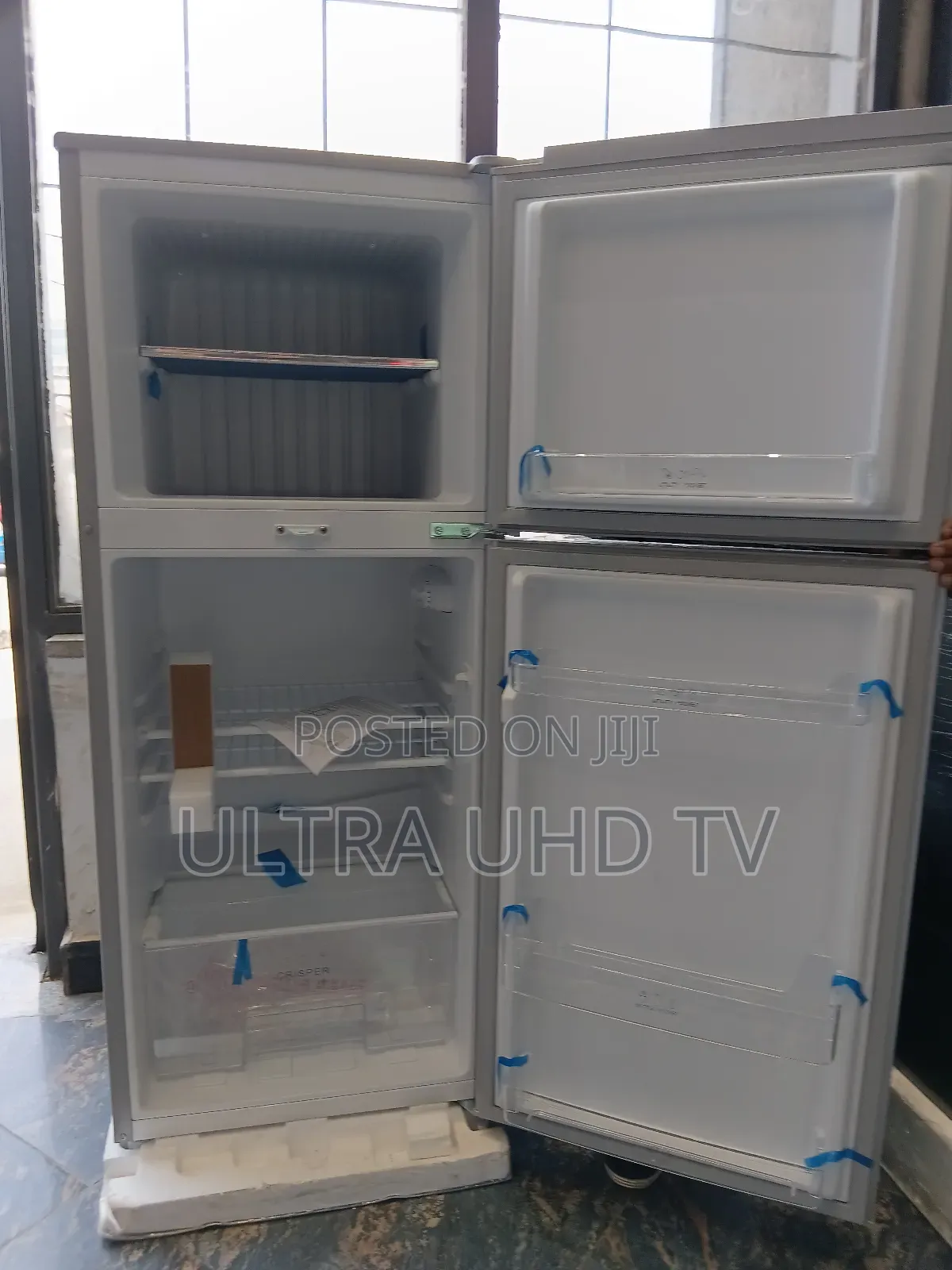Elegance Refrigerator 240l
