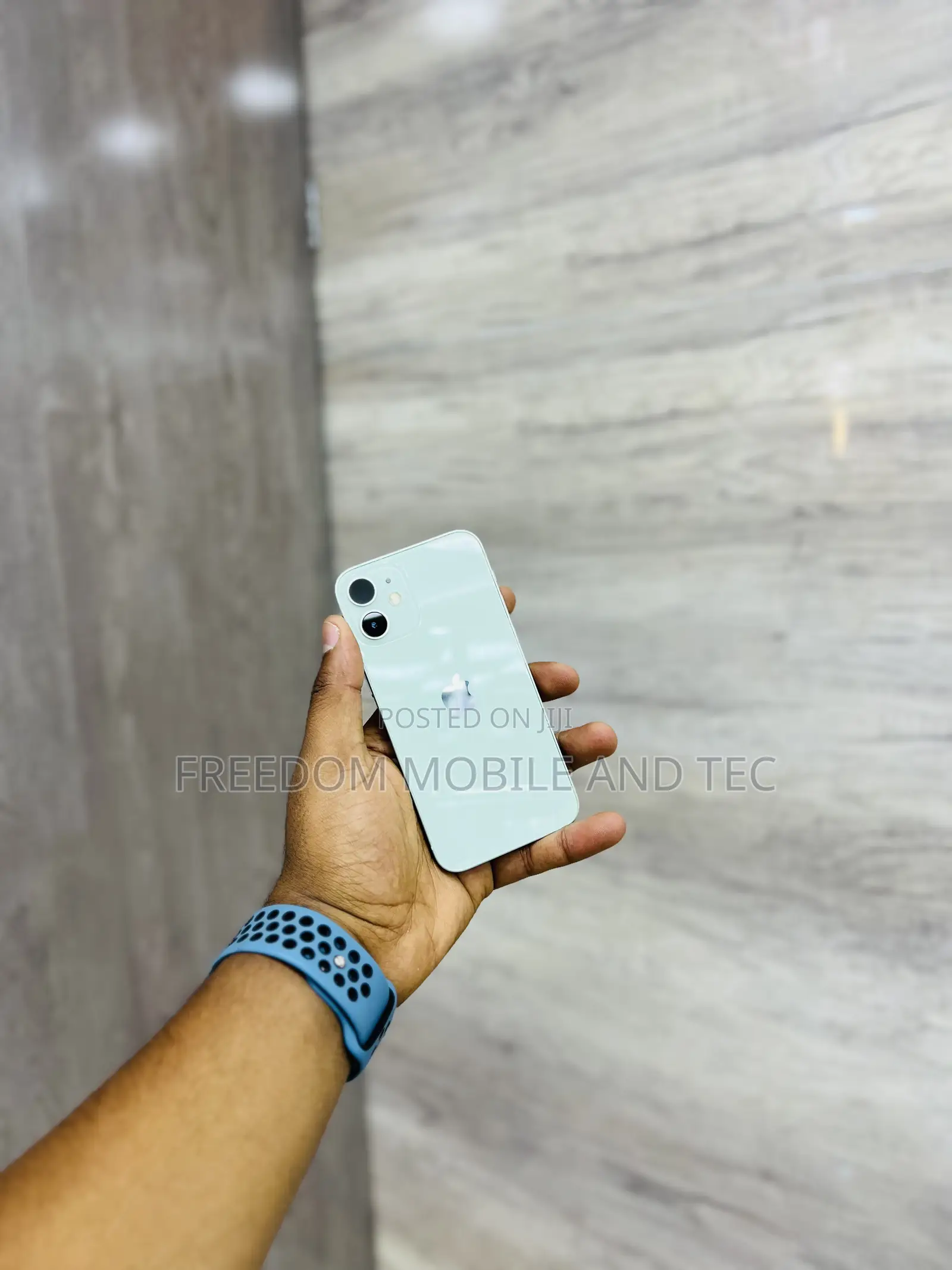 Apple iPhone 12 mini 64 GB