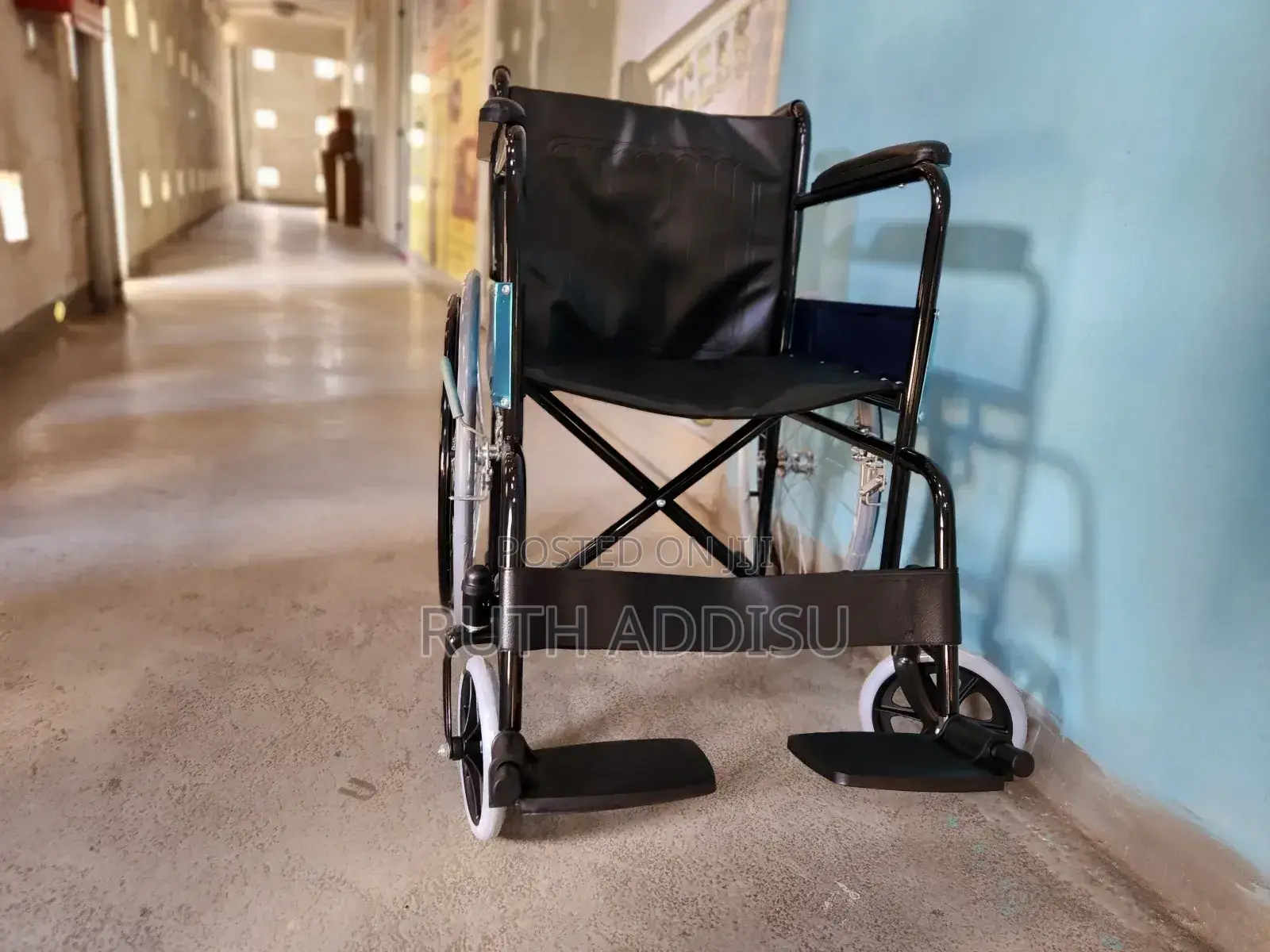 Wheelchair Almunium Leather Seat Wheelchair Brand New Folded