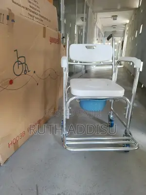 Commode Wheel Chair Removable Popo Commode Wheel Chair New