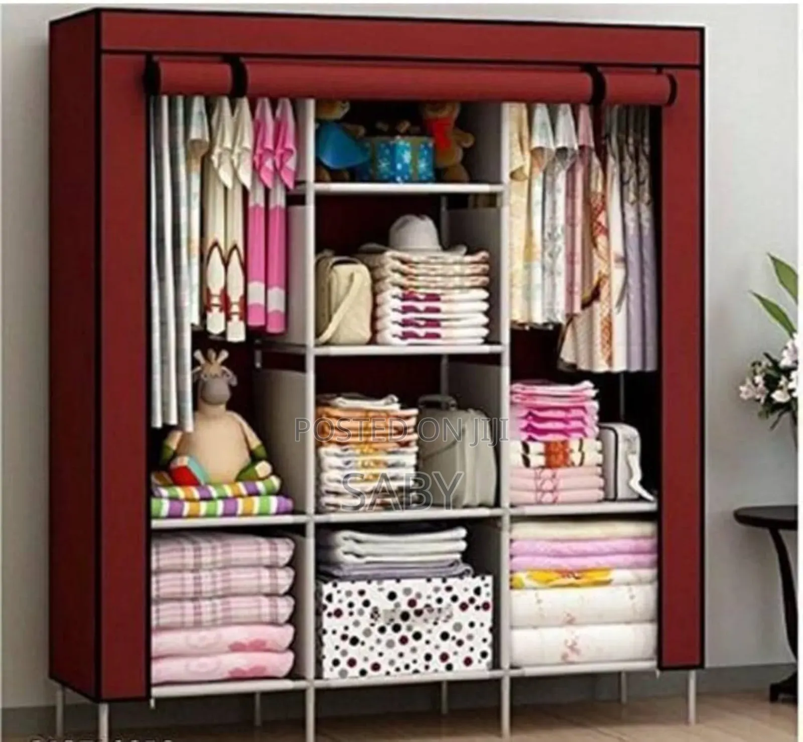 ባለ 3 ተከፋች ዘመናዊ የልብስ ማስቀመጫ ቁምሳጥን