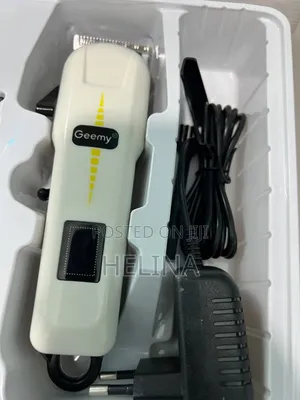 Photo - የፀጉር ቤት ወረፋ ላስቸገረው የማሆን በ Charge የሚሰራ የፀጉር ማስተካከያ