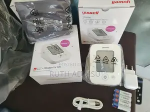 Photo - Digital Blood Pressuer Monitor啊digital Blood Pressuer Minitr