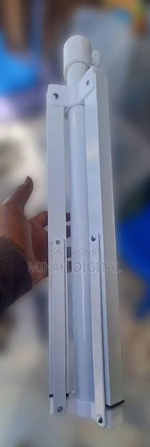 Foldable Aluminum Cafe Umbrella Stand | የዣንጥላ ማቆሚያ