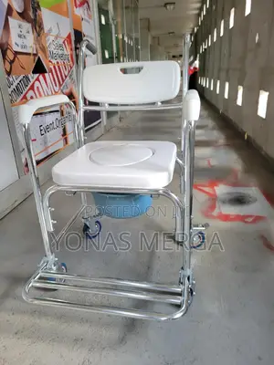 Photo - Shower Stool Commode Chair ፸祭toilet With With Removable Pot