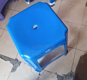 Photo - Prima High Quality Germany Mini Plastic Chairs For Cafe