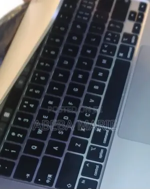 New Laptop Apple MacBook Pro M1 8GB Apple M1 Pro SSD 256GB