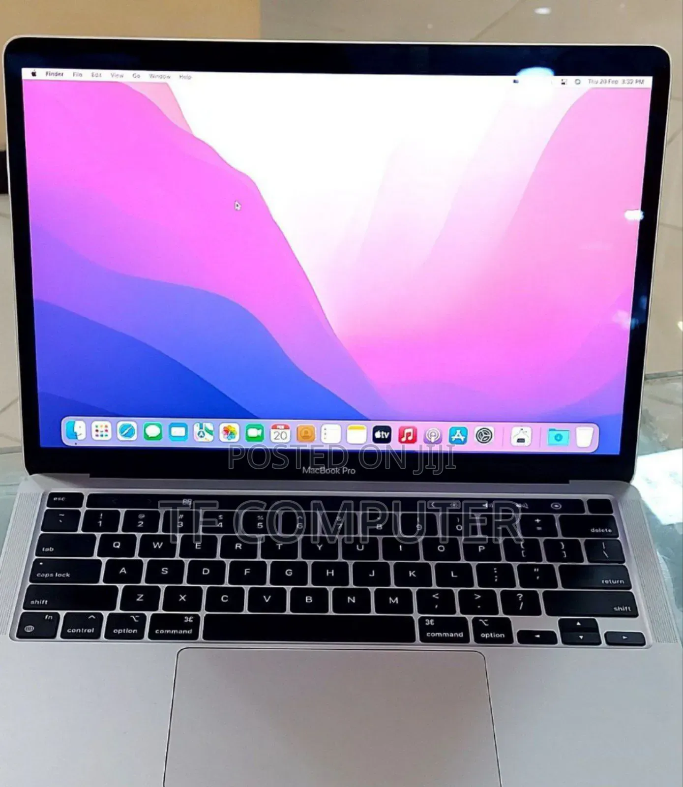 New Laptop Apple MacBook Pro 2020 M1 8GB Apple M1 Pro SSD 512GB