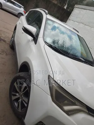 Toyota RAV4 2017 White