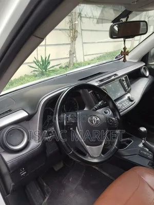 Toyota RAV4 2017 White