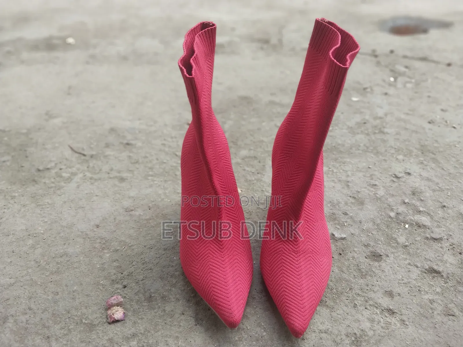 For Sale – Red Hot Ready to Go! Only Worn Once,