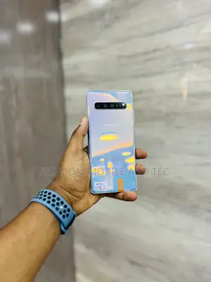 New Samsung Galaxy S10 5G 256 GB