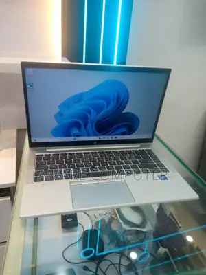 New Laptop HP EliteBook 840 16GB Intel Core I7 SSD 512GB