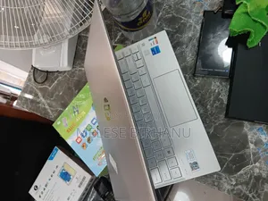 New Laptop HP Pavilion 13 8GB Intel Core I5 SSD 512GB