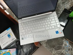 New Laptop HP Pavilion 13 8GB Intel Core I5 SSD 512GB